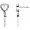 accented-pearl-earrings-61562842.jpg
