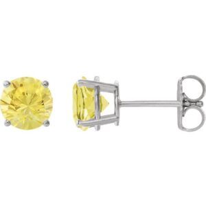 Round 4-Prong Lightweight Stud Earrings