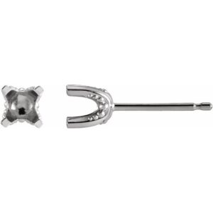 Round 4-Prong Stud Earrings