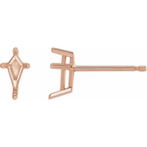 Shield 4-Prong Stud Earrings